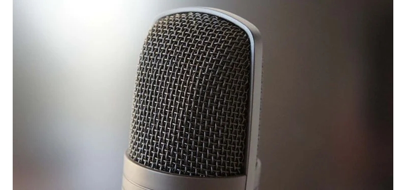 professional-microphone-closeup.webp.jpg