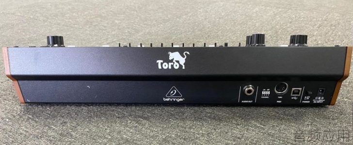 behringer-toro-bass-synth-728x299.jpg