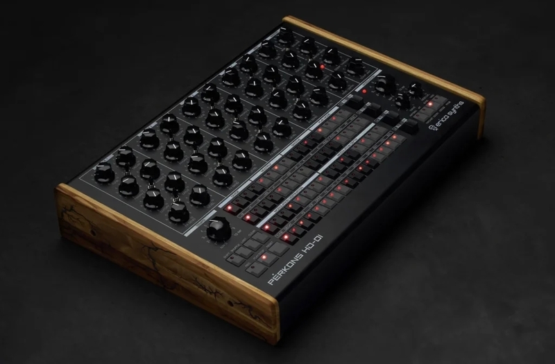 Erica-Synths-Perkons-HD-01-black-limited-edition--1024x673.webp.jpg