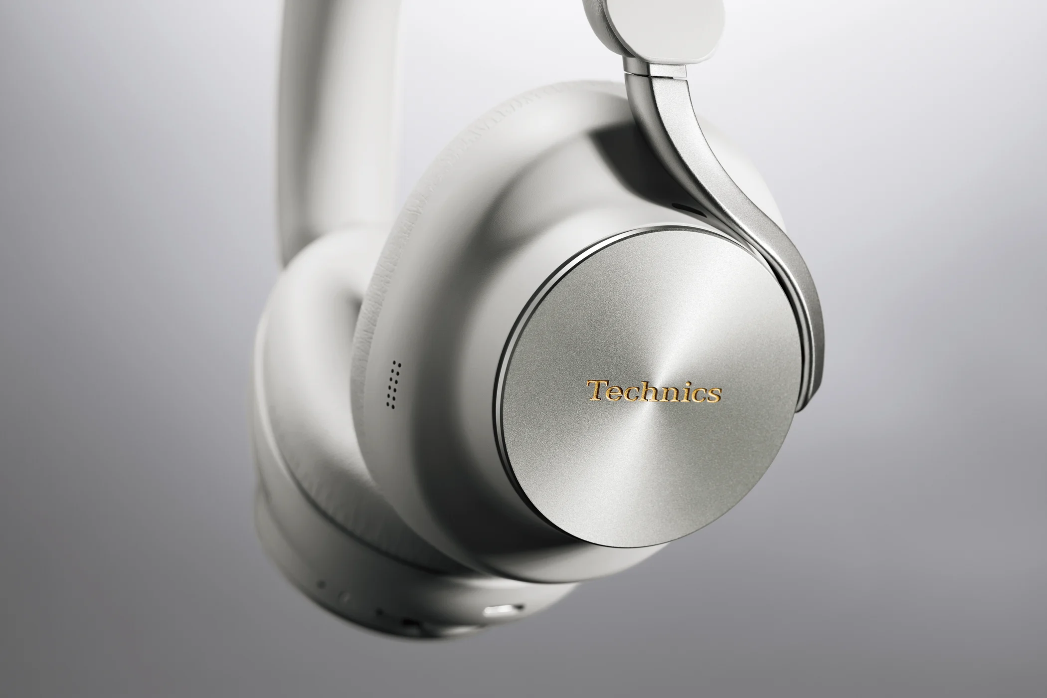 Technics-EAH-A1000