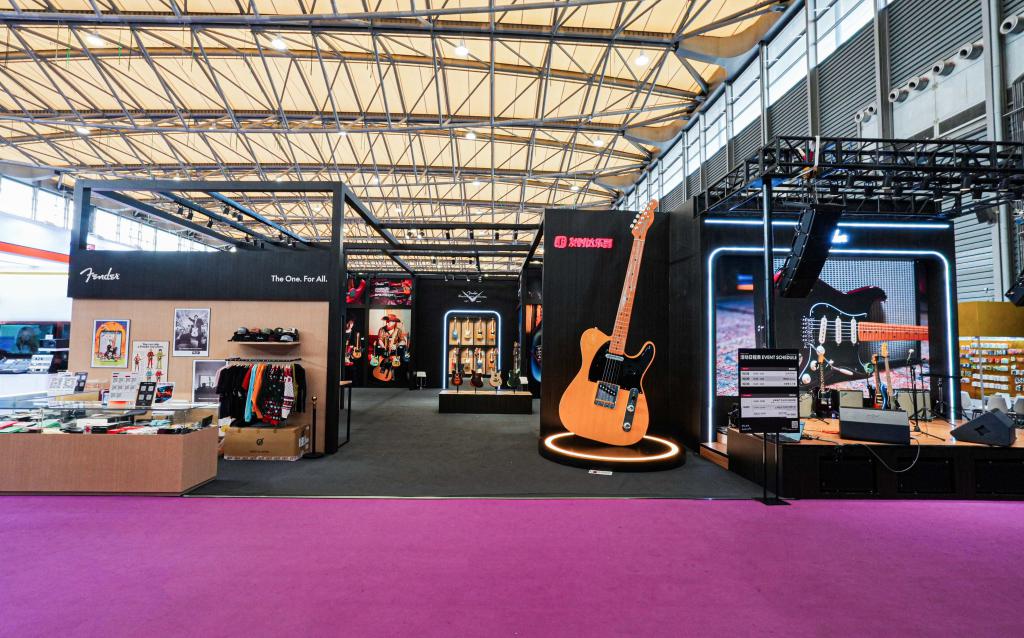 Fender 亮相 2026 上海国际乐器展 生动呈现 “ THE ONE. FOR SHANGHAI. ”